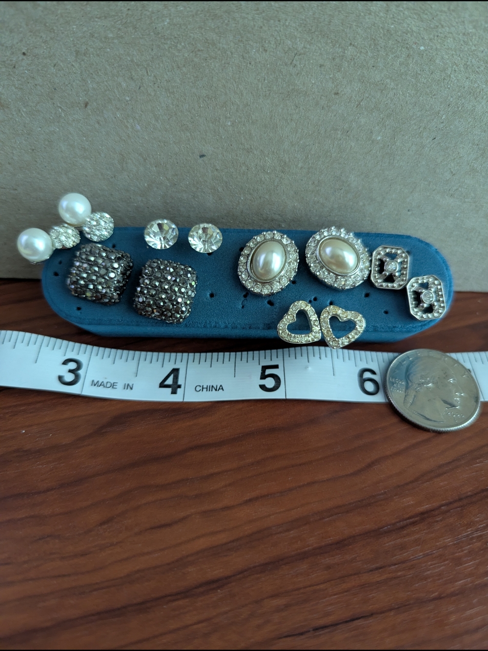 Silver Tone Set Pre-owned